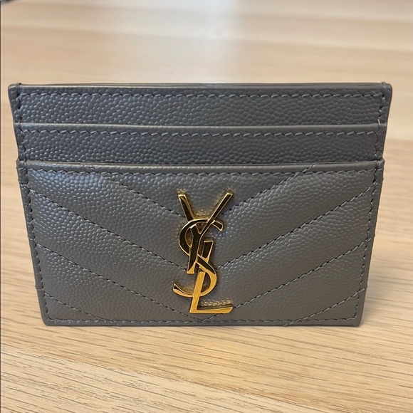 Saint Laurent Monogram Matelass Fog/Gray Leather Card Holder - Picture 3 of 9